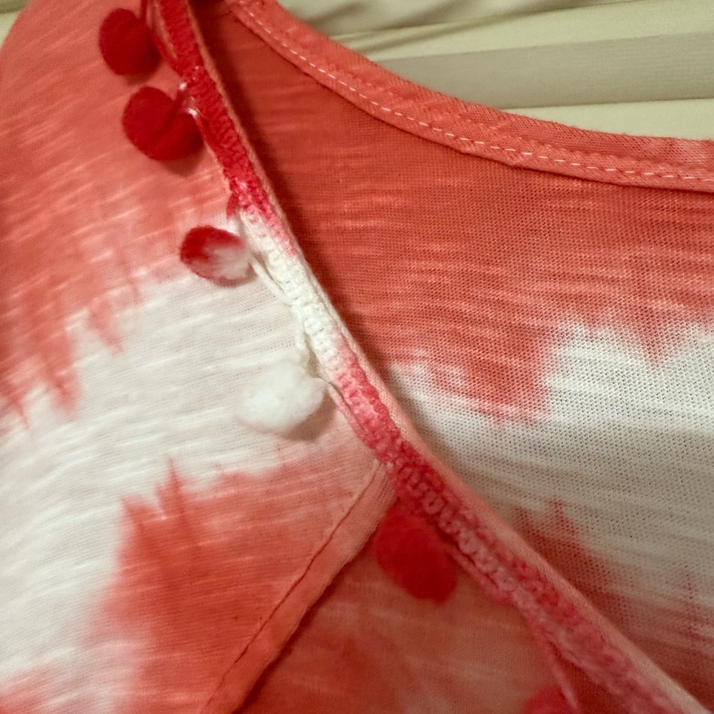 Ananda Design Red and White Bell Sleeve Blouse - Picture 6 of 8